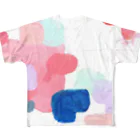 oka emiのフローラル フルグラフィックTシャツ