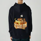サッサのいきものグッズの虎とバターとホットケーキ Heavyweight Hoodie