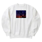 zzmatsudaの夕焼けと柿の木のトワイライト Heavyweight Crew Neck Sweatshirt