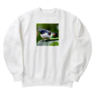 フリーダムのどこかを見つめている小鳥 Heavyweight Crew Neck Sweatshirt