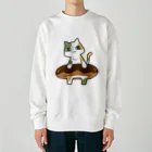 うさやのドーナツをゲットしてご満悦の猫 Heavyweight Crew Neck Sweatshirt