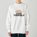 StudioKurokikuの自己愛のメッセージ: Love Others Love Yourself Heavyweight Crew Neck Sweatshirt