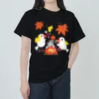 Lily bird（リリーバード）の落ち葉と焼き芋と文鳥ず ヘビーウェイトTシャツ