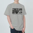 Innocent_DesignのInnocence in the Forest ヘビーウェイトTシャツ