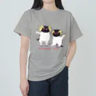 ヤママユ(ヤママユ・ペンギイナ)のふたごのイワトビペンギン(キタ) Heavyweight T-Shirt