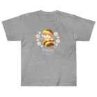 カワウソとフルーツのBaby Otters Honey（文字白色） Heavyweight T-Shirt