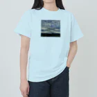 kawattiの画像店の雲に占領された青空 Heavyweight T-Shirt