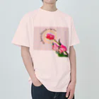 太郎丸のSakura kissed a tulip. Heavyweight T-Shirt