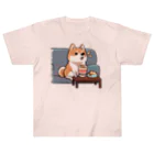 L.T.M（エル.ティー.エム）のソファーでテレビを見ている柴犬 Heavyweight T-Shirt