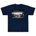 oe_photostudioの酔いつぶれたタヌキ Heavyweight T-Shirt