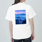 AQUAMETAVERSEの雲海とホテル街の灯　ラフルール　1859 Heavyweight T-Shirt