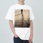 aoi.aoの砂浜の上の足跡 - I was, I am, I will be Heavyweight T-Shirt