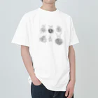 ねこ田ねこ子のこどもが描いたモノクロのてんとう虫の ヘビーウェイトTシャツ