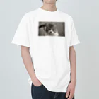 OKEN-11の猫グッズ　モノクロ写真　クラシック ヘビーウェイトTシャツ