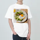 わくわく315-SHOPの目玉焼きとサラダのプレート風アート Heavyweight T-Shirt