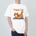 bravoadのヨガで猫のポーズ Heavyweight T-Shirt