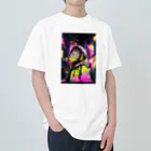 80s pop anime artの夜の都市を背景にべクターイラストガール Heavyweight T-Shirt