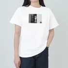 エモチル猫のゆず店長の実家猫押入れチルアウト Heavyweight T-Shirt