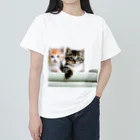 クロネコ宅急便の子猫の微笑み、心のオアシス Heavyweight T-Shirt