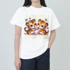 美女 アニメ 風景 のじゃれあうトラさん Heavyweight T-Shirt