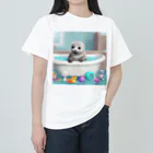 キャリーのお風呂場のゴマアザラシの赤ちゃん ヘビーウェイトTシャツ