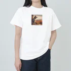 me-tooの遠くを見つめる愛犬 Heavyweight T-Shirt