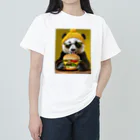 Colorful Canvasのハンバーガーを食べるパンダ Heavyweight T-Shirt