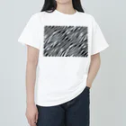 シマのゼブラ柄に期待を求めて Heavyweight T-Shirt