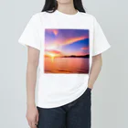 Chama's shopの海と夕日 ヘビーウェイトTシャツ