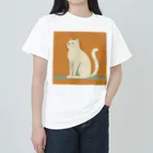 ミリススタイルの凛々しく立つネコ Heavyweight T-Shirt