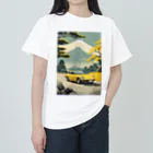 JapanCarStyleの黄色いスポーツカーと日本の風景 Heavyweight T-Shirt