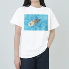 Lily bird（リリーバード）のぷかぷかラッコ 横向き① ヘビーウェイトTシャツ