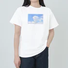 イロワケイルカさんのクリームソーダな空 ヘビーウェイトTシャツ