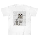 【CPPAS】Custom Pet Portrait Art Studioの マルチーズドッグ - レンガブロック背景 ヘビーウェイトTシャツ