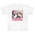 Shironekokuuの桜で遊ぶ犬と猫 Heavyweight T-Shirt