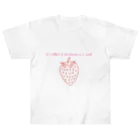 納豆ごはんのA mouthful of strawberries is so sweet! Heavyweight T-Shirt