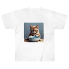 nekoと鉄の水を飲んでいる猫 Heavyweight T-Shirt