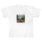 atoyuki_SHOPの鉄道レールデザイン ヘビーウェイトTシャツ