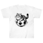 ボールボーイのまる猫サッカーボール乗り Heavyweight T-Shirt