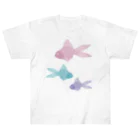 Alba spinaの金魚３匹 くすみパステル ヘビーウェイトTシャツ