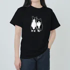 黒白部のダッチうさぎ(立)とハチワレねこ Heavyweight T-Shirt