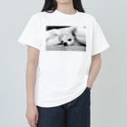 akane_art（茜音工房）のモノクロチワワ（アンニュイ1） Heavyweight T-Shirt