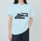 【持病のある一人暮らし】公式の風船で旅するライオン　英語 Heavyweight T-Shirt