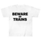 CIPANGOの【道路標識】BEWARE OF TRAINS（汽車に注意）（踏切） ヘビーウェイトTシャツ