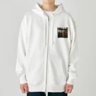 shell_hutの窓から覗く荒廃した建物が立ち並ぶ無人の通り Heavyweight Zip Hoodie