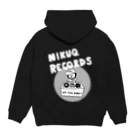 ウサギのウー by NIKUQ WORKSのNIKUQ RECORDS Hoodie:back