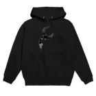 さとルーヌスの月を投げる黒い少年（モノクロ） Hoodie