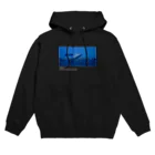 碧そよぐなぜか閉店しない服屋の夜のクジラ black Hoodie