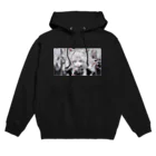 左藤 うずらのWhite  doll Hoodie