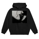 気まぐれの孤独 Hoodie